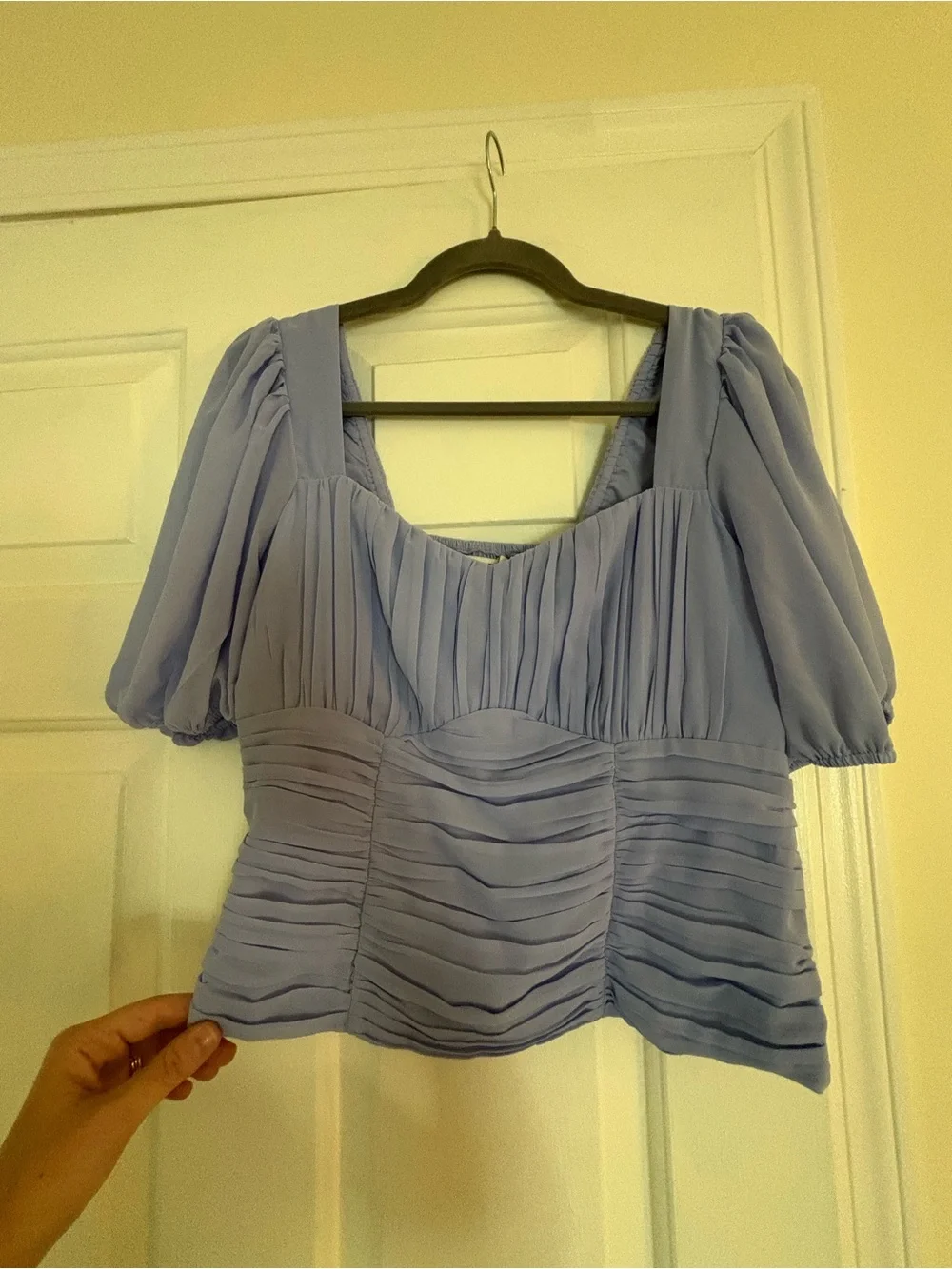 Abercrombie & Fitch Women’s Periwinkle Pleated Puff-Sleeve Top